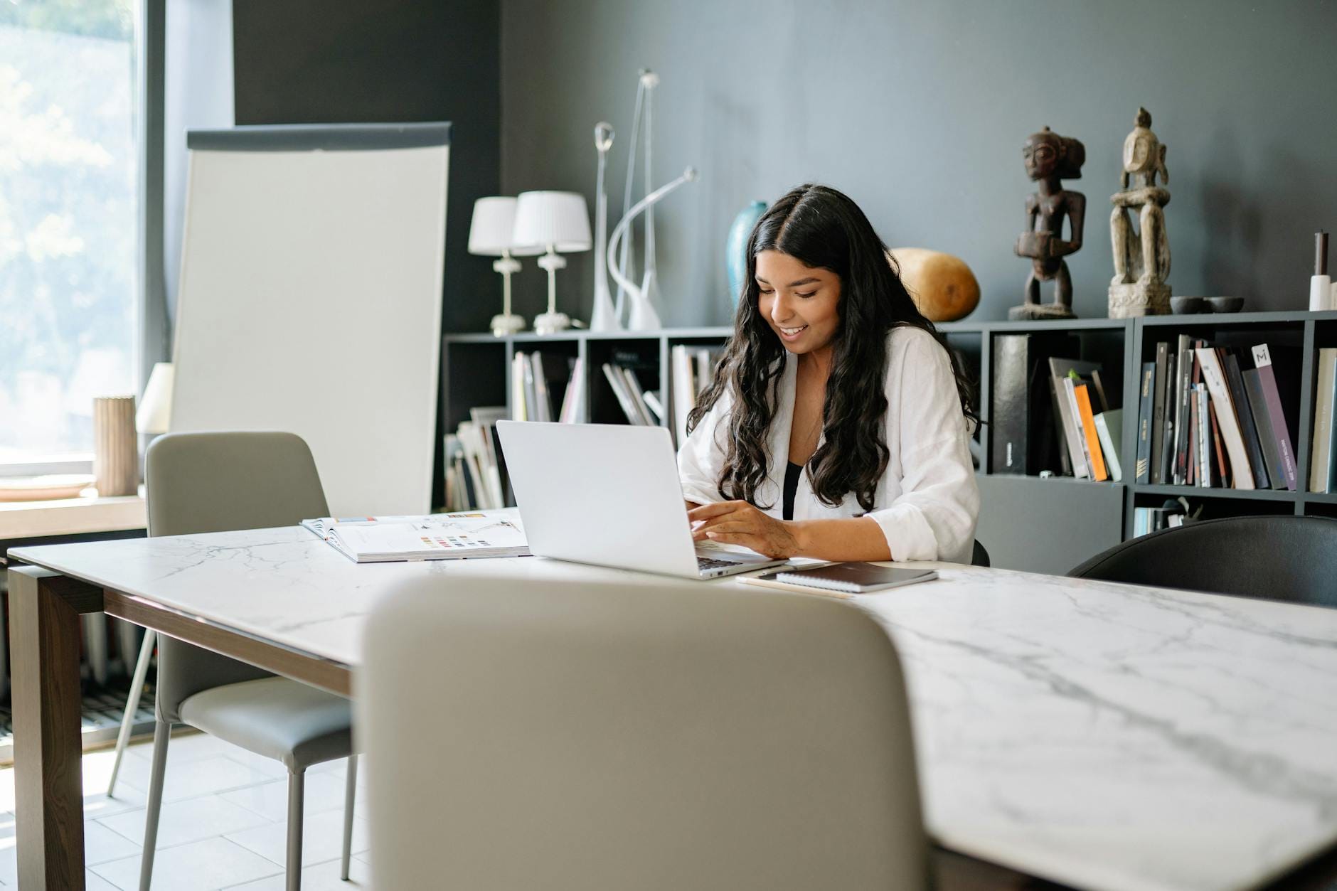Bootstrapping a Service Business as a Woman: The First 90 Days, Without the Hustle Theatre